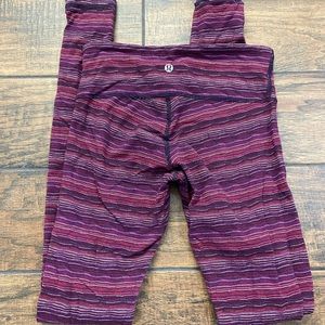 Wunder under Low rise lululemon leggings size 4